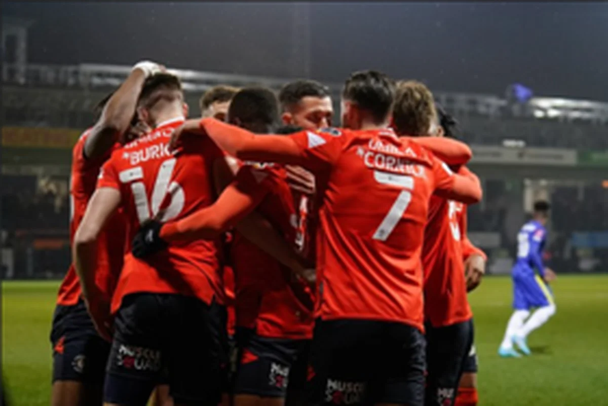  Gabriel Osho goes the distance as Chelsea fight back to edge Luton Town 3-2 in FA Cup 