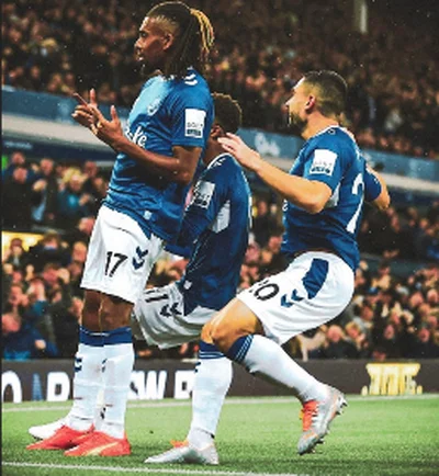 Why Everton manager Sean Dyche should consider role change for Alex Iwobi
