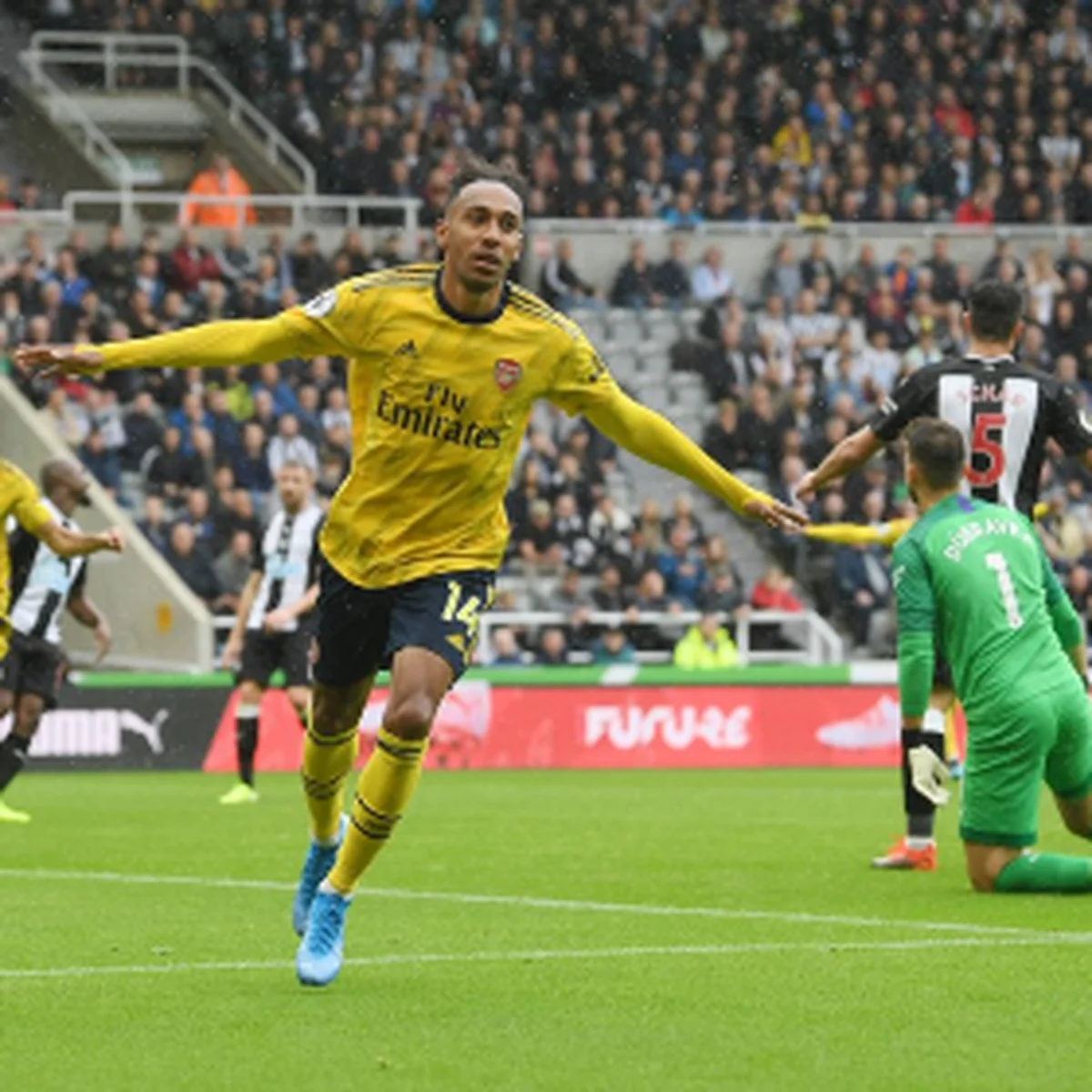 'He Is A Top, World-Class Player' - Yobo Hails Skillful Arsenal Striker Aubameyang