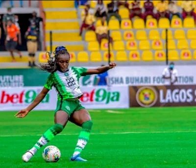 Done deal : Houston Dash re-sign versatile Super Falcons defenderÂ 