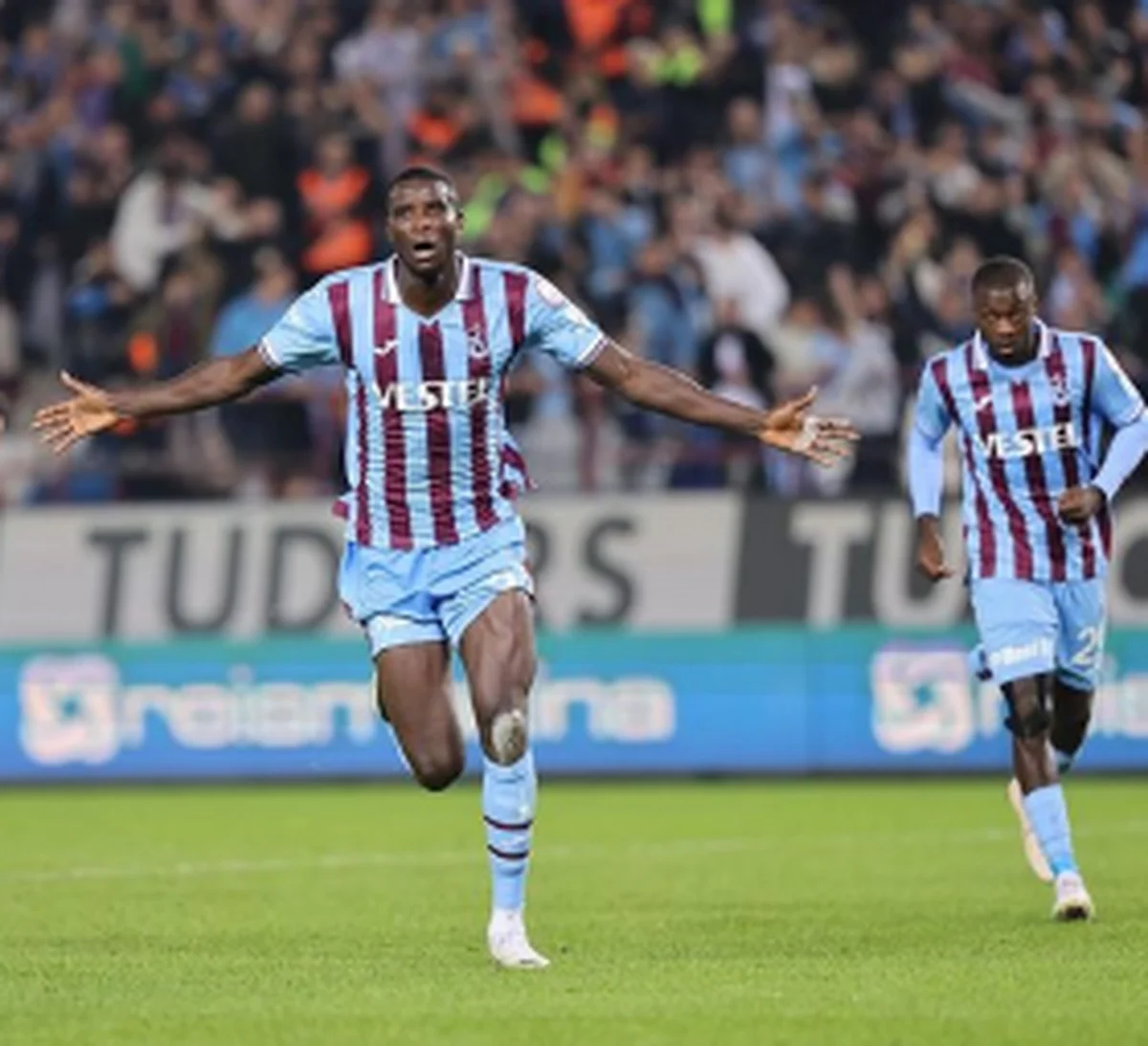 'A split-second decision' - Southampton loanee Onuachu reacts to scoringÂ Olivier Giroud-like scorpion kick goal