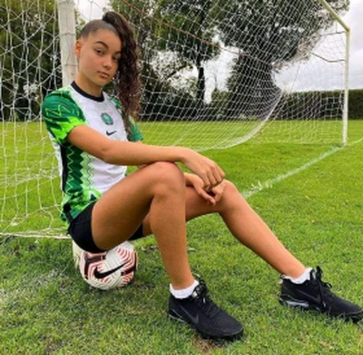Official: Super Falcons-eligible midfielder signs new deal with ChelseaÂ 