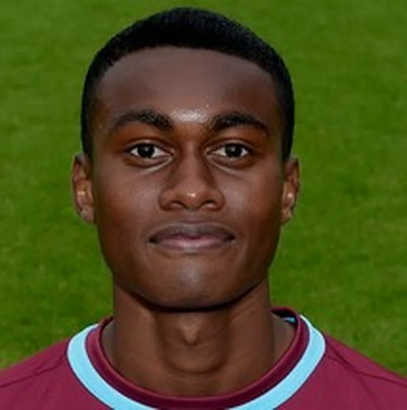 Tunji Akinola Helps West Ham Beat Aston Villa