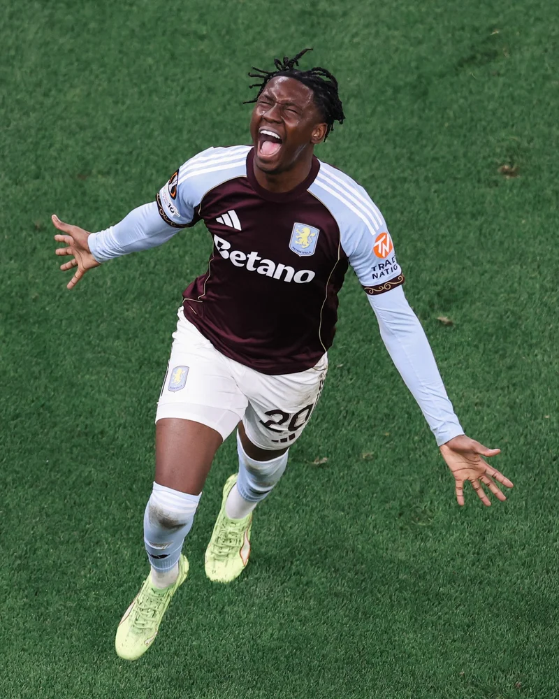 Done deals: Loan moves for Aston Villa's Jimoh-Aloba and Crystal Palace's Adaramola