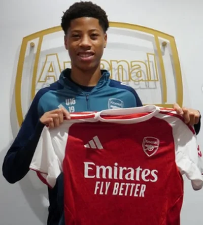 Younger brother of Nwaneri, two other Nigerian teenagers train with Arsenal first team pre-Mansfield