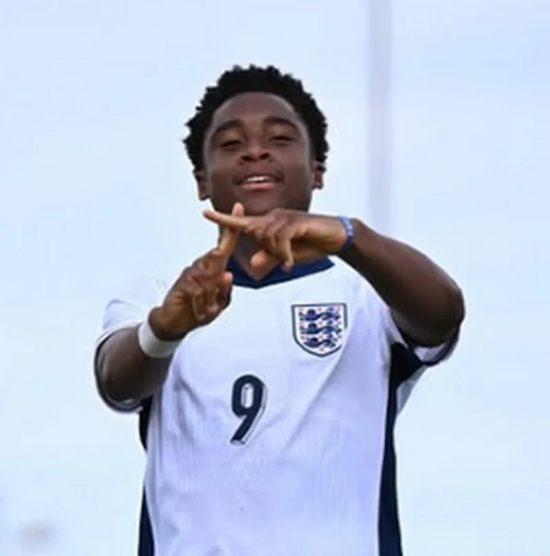 Chelsea striker risks missing out on Young Lions squad after flirting with Nigeria 